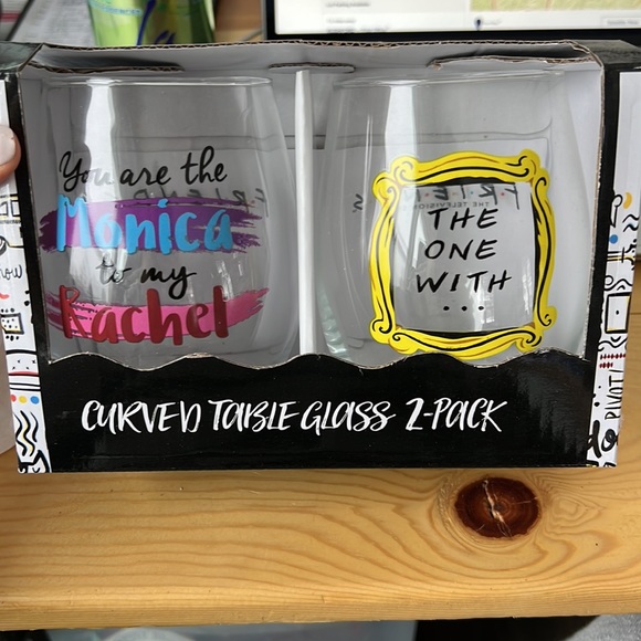 NWT Friends Themed Gifts - one price for ALL items! - Picture 4 of 10